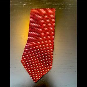 Di Moggio hand made silk tie.
